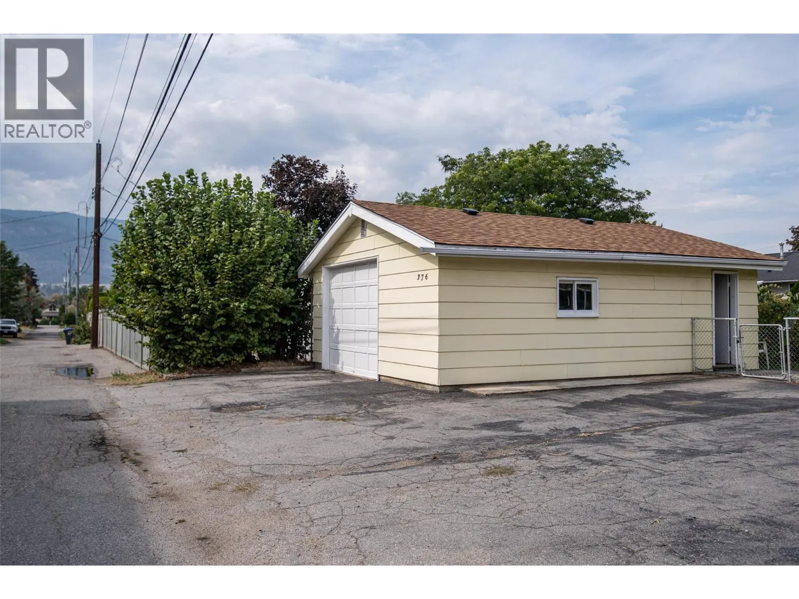 376 Conklin Avenue