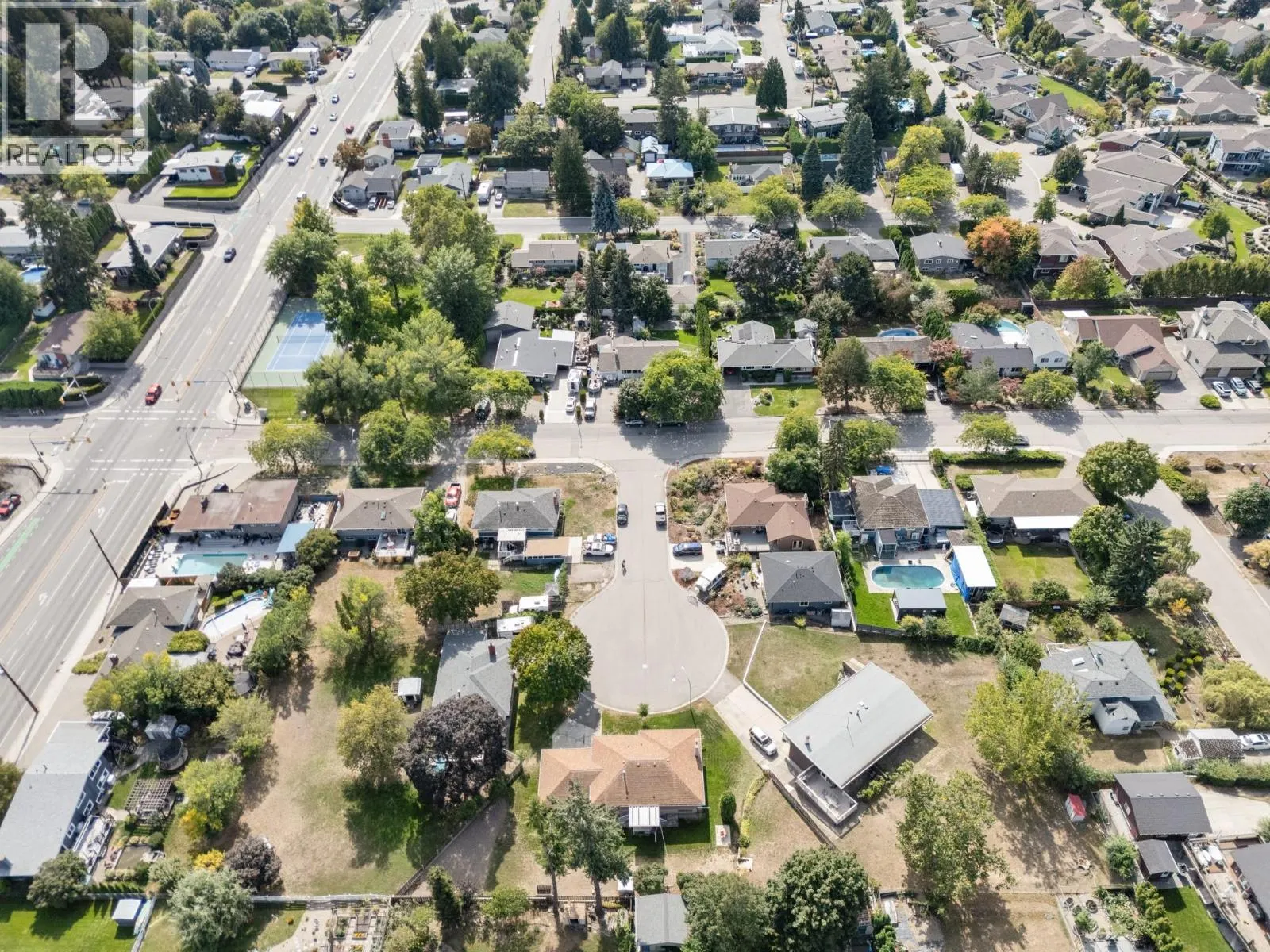 1442 Glenaire Crescent