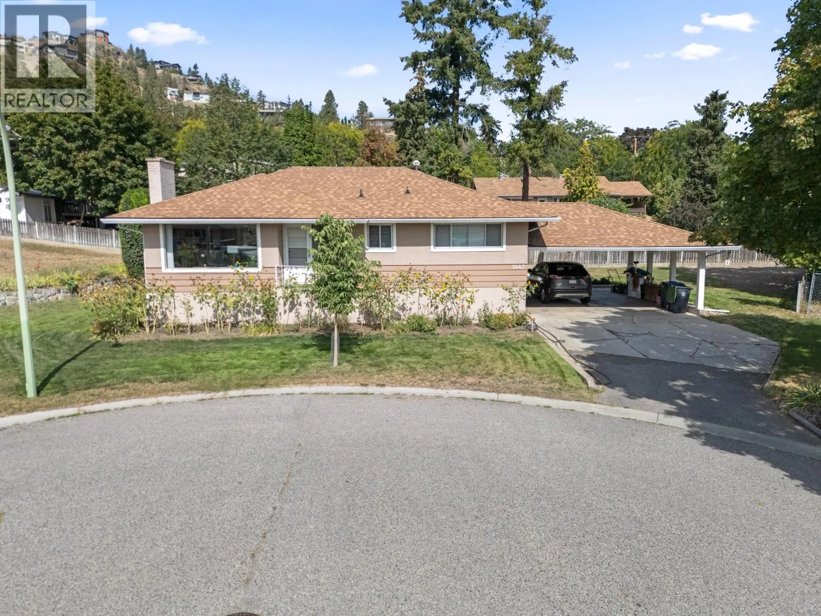 1442 Glenaire Crescent