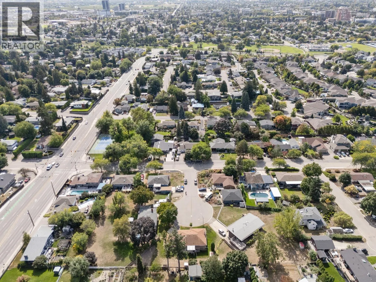 1446 Glenaire Crescent