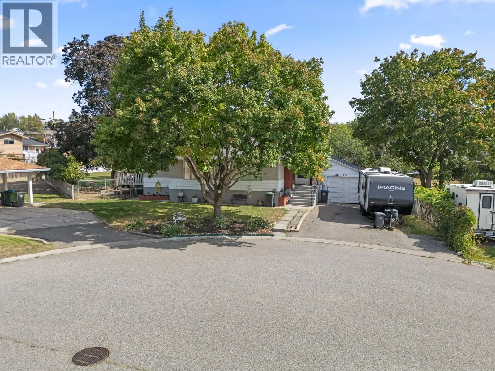 1446 Glenaire Crescent