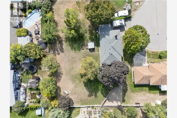 1446 Glenaire Crescent