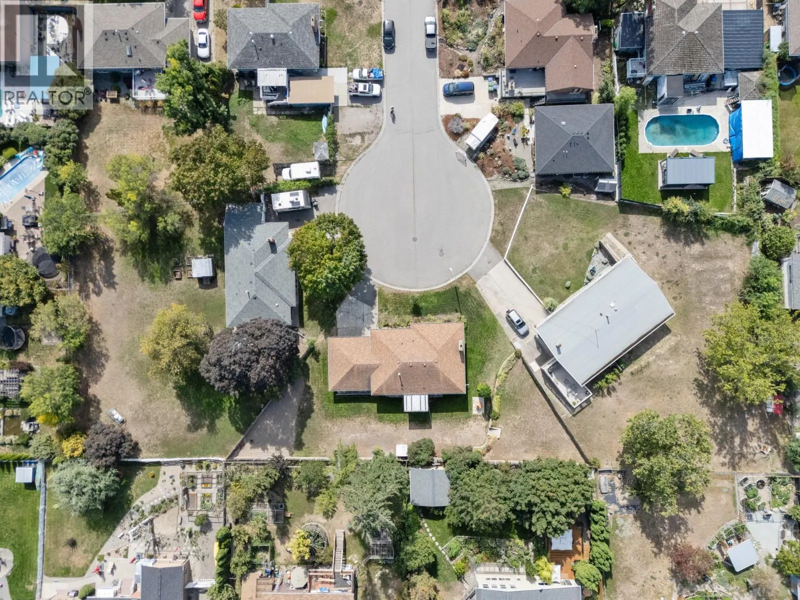 1446 Glenaire Crescent