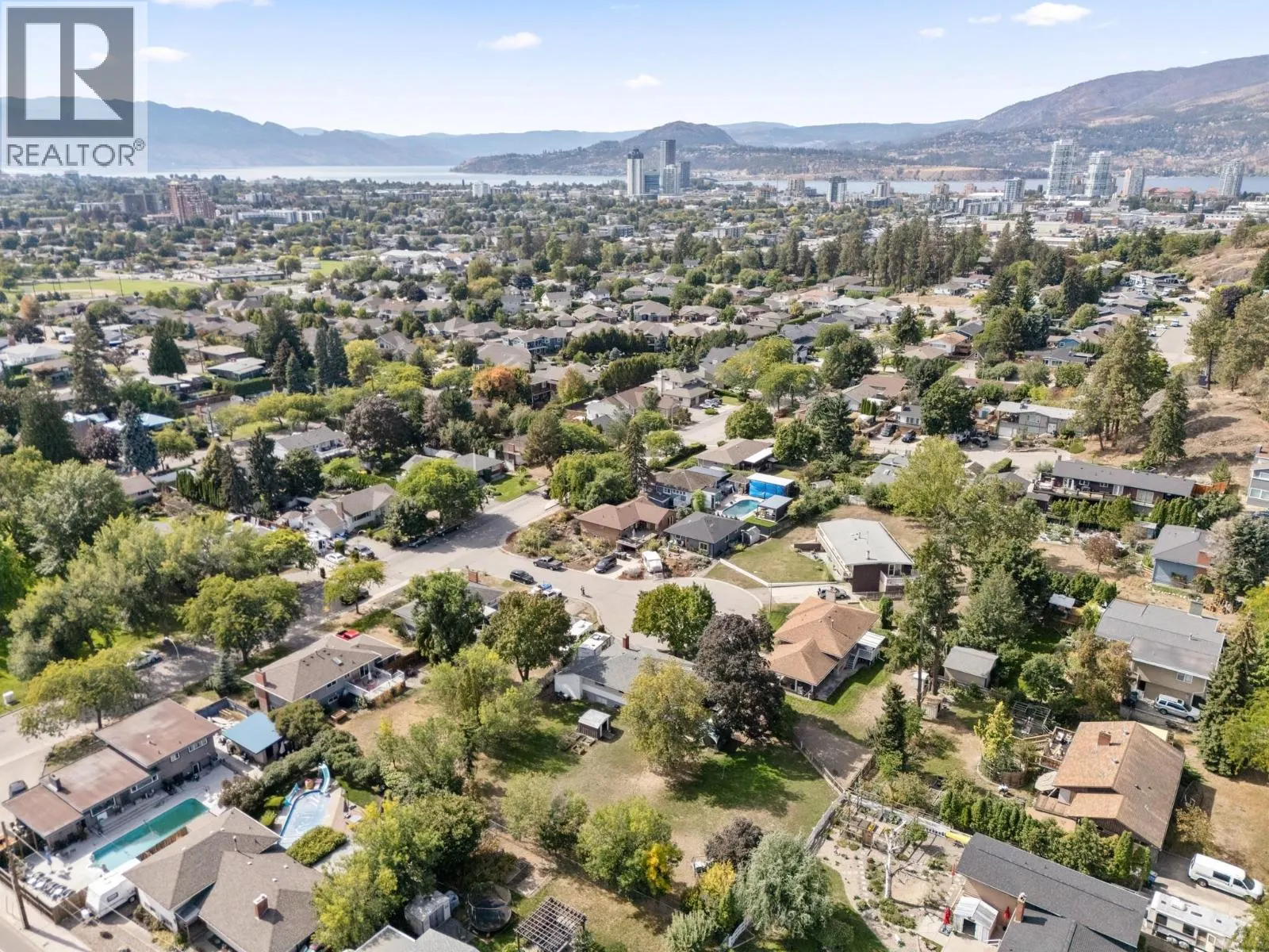 1446 Glenaire Crescent