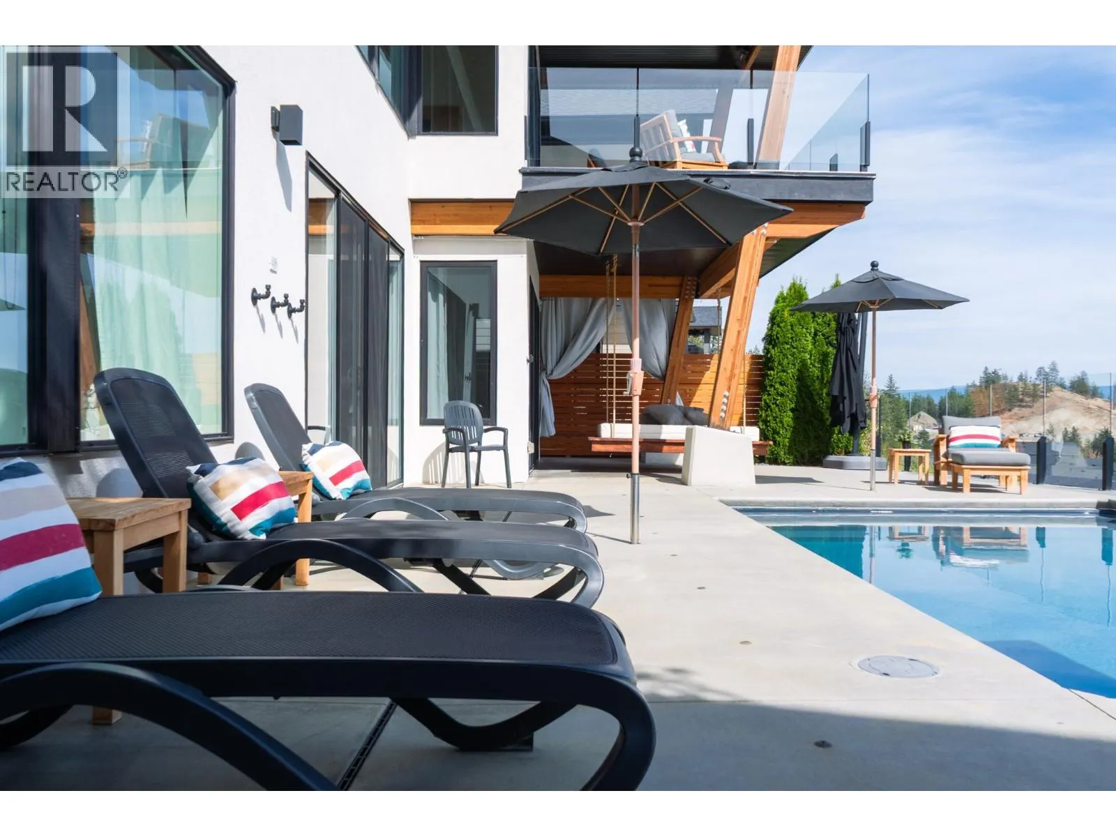 2559 Crown Crest Drive
