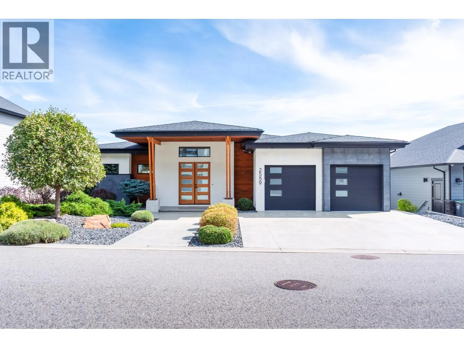 2559 Crown Crest Drive