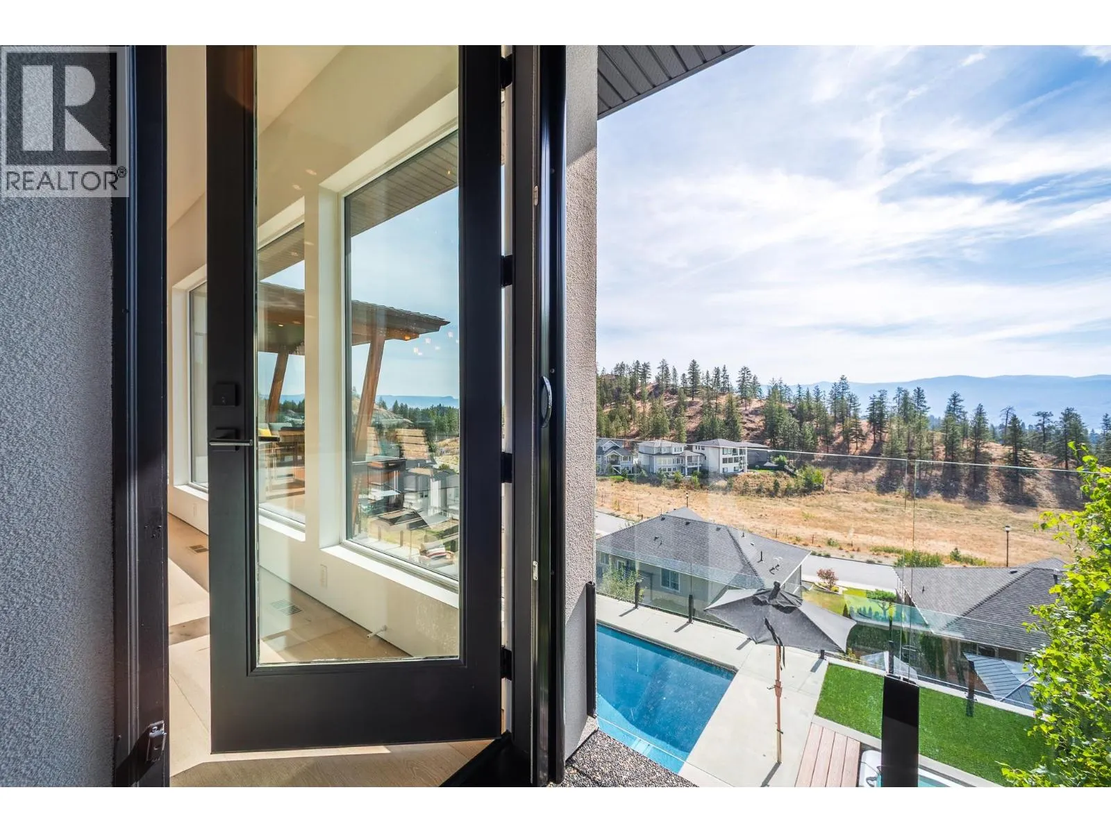 2559 Crown Crest Drive