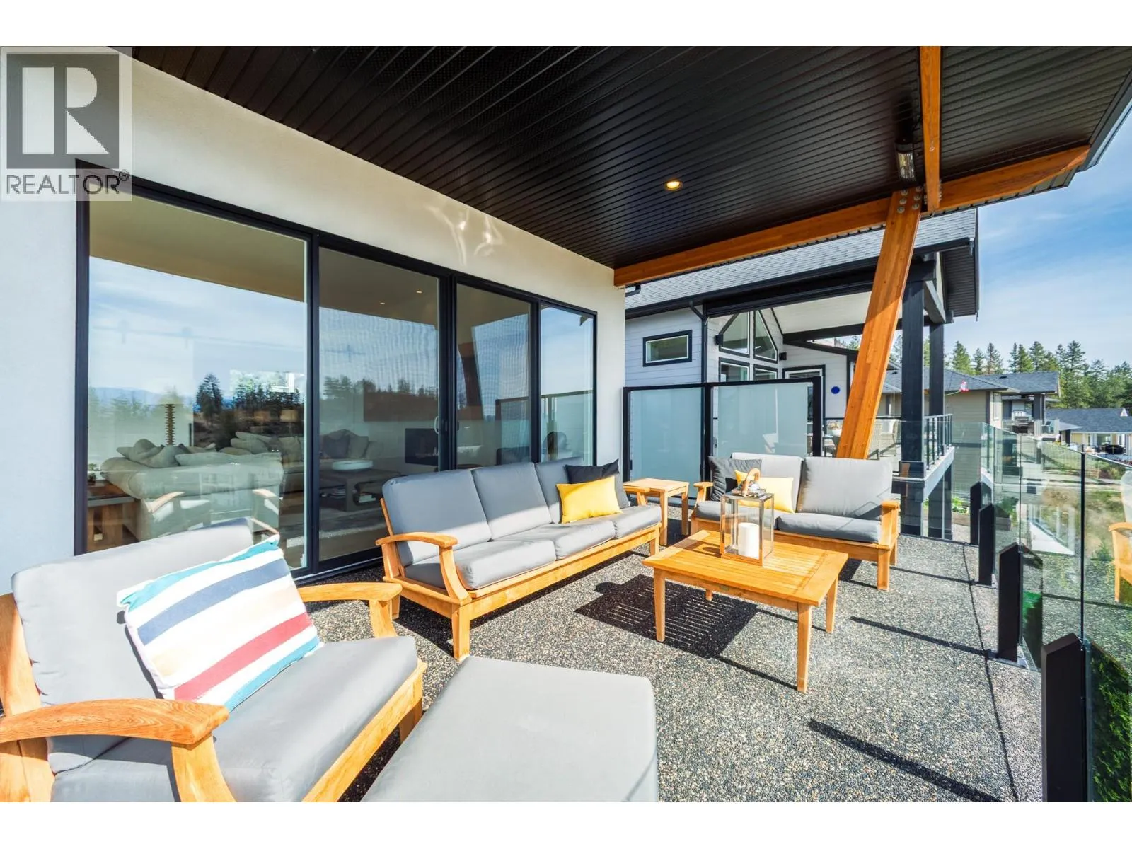 2559 Crown Crest Drive