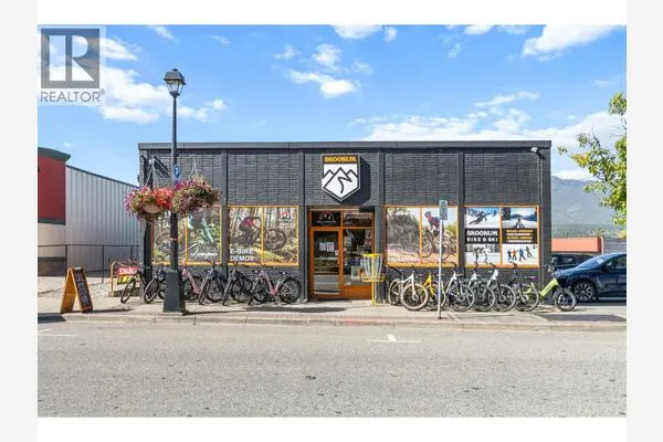 141 Shuswap Street NW