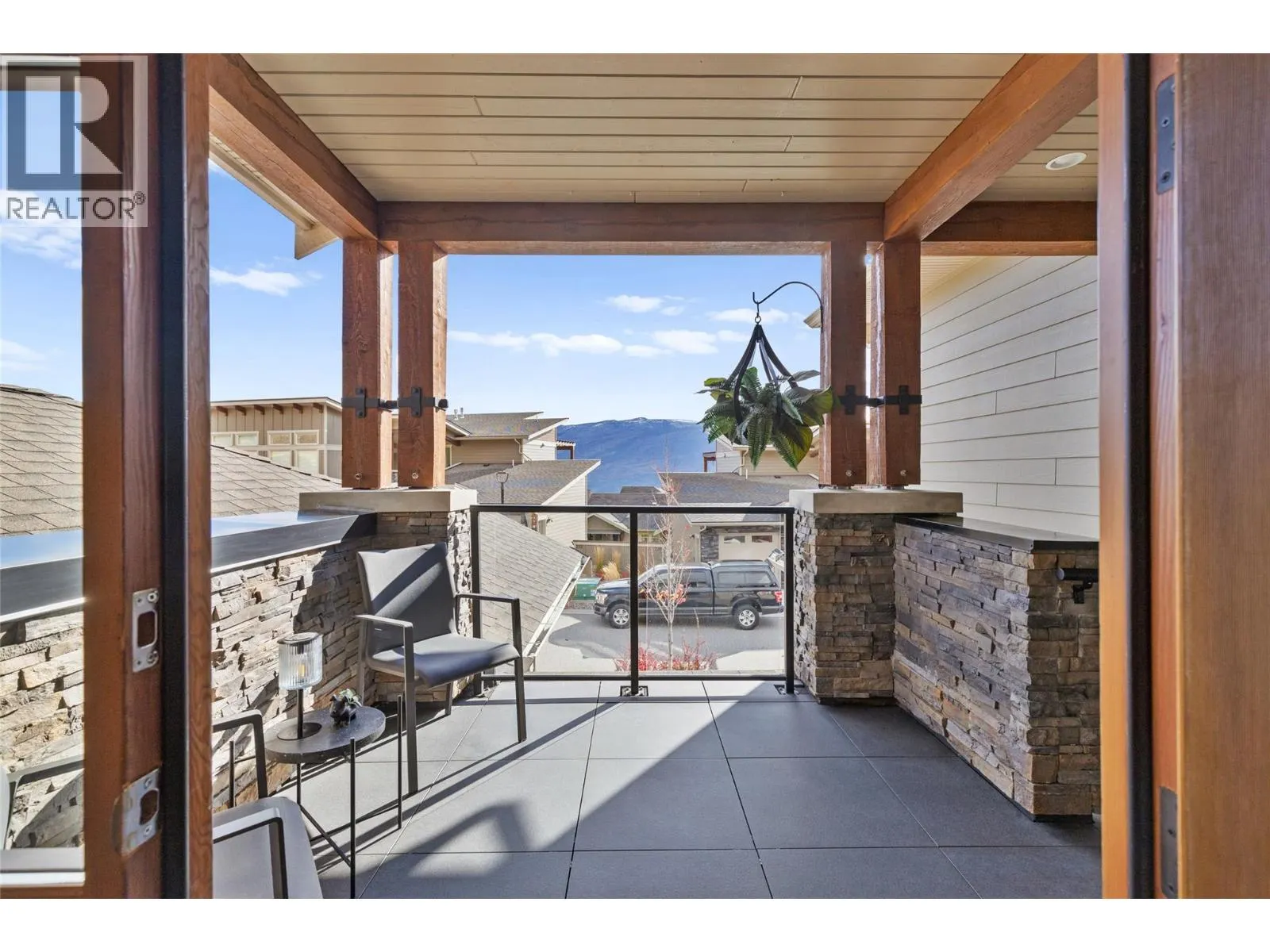 4000 Redstone Crescent Unit# 221