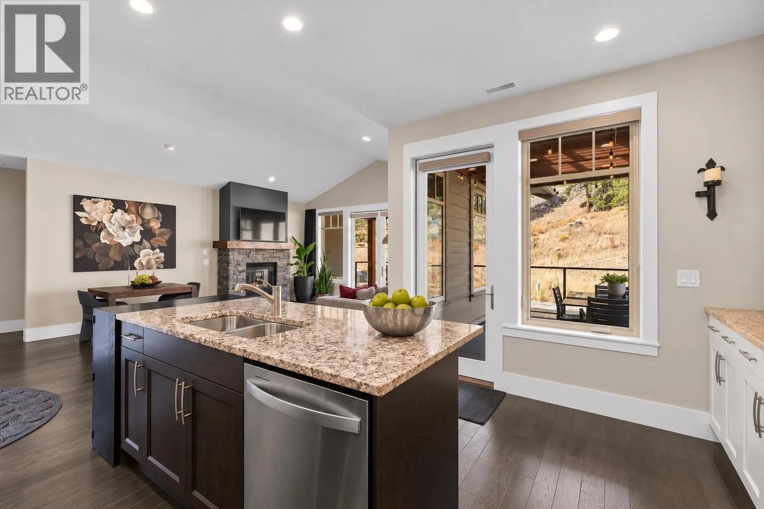 4000 Redstone Crescent Unit# 221
