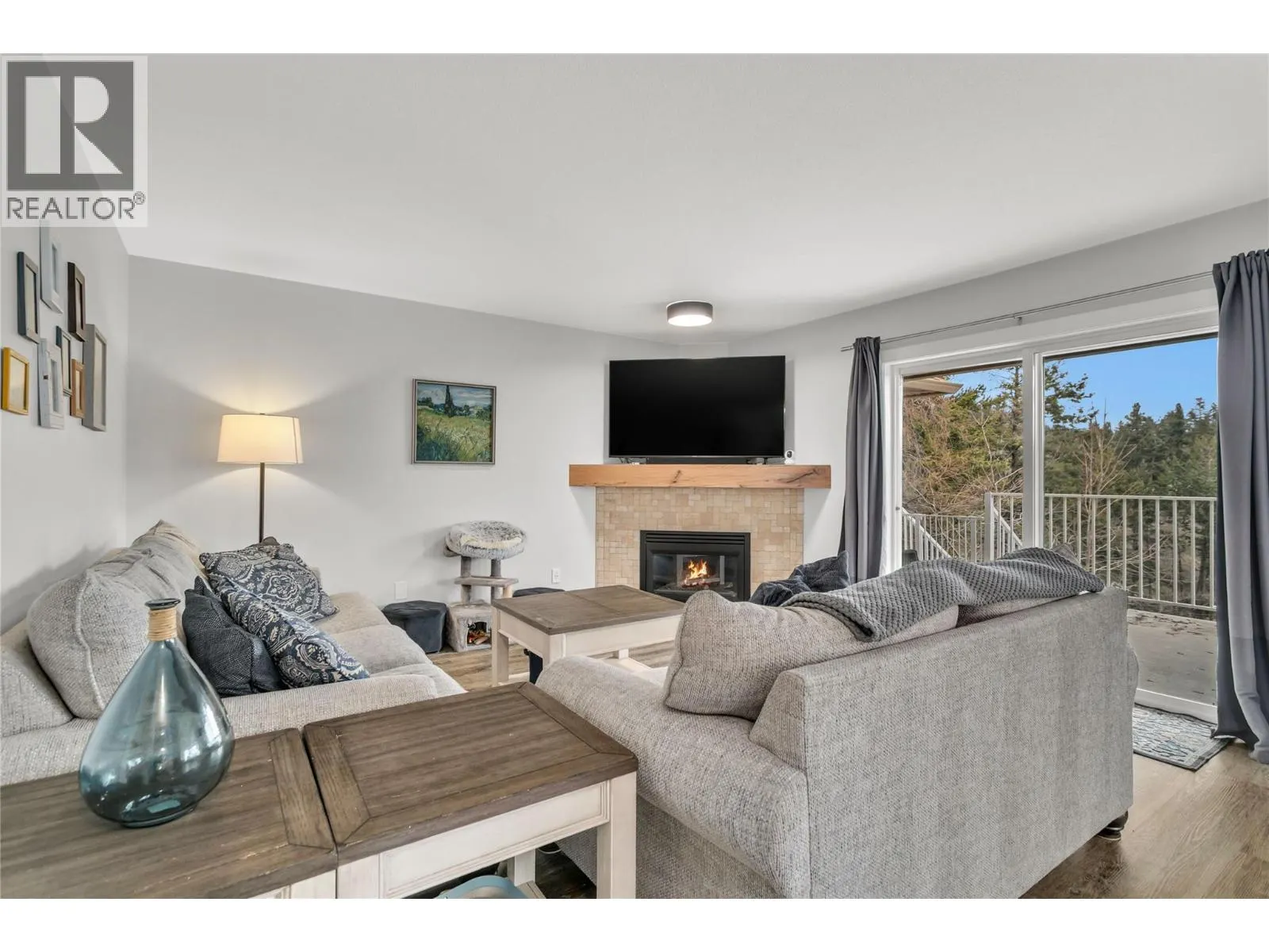 3819 Glen Canyon Drive