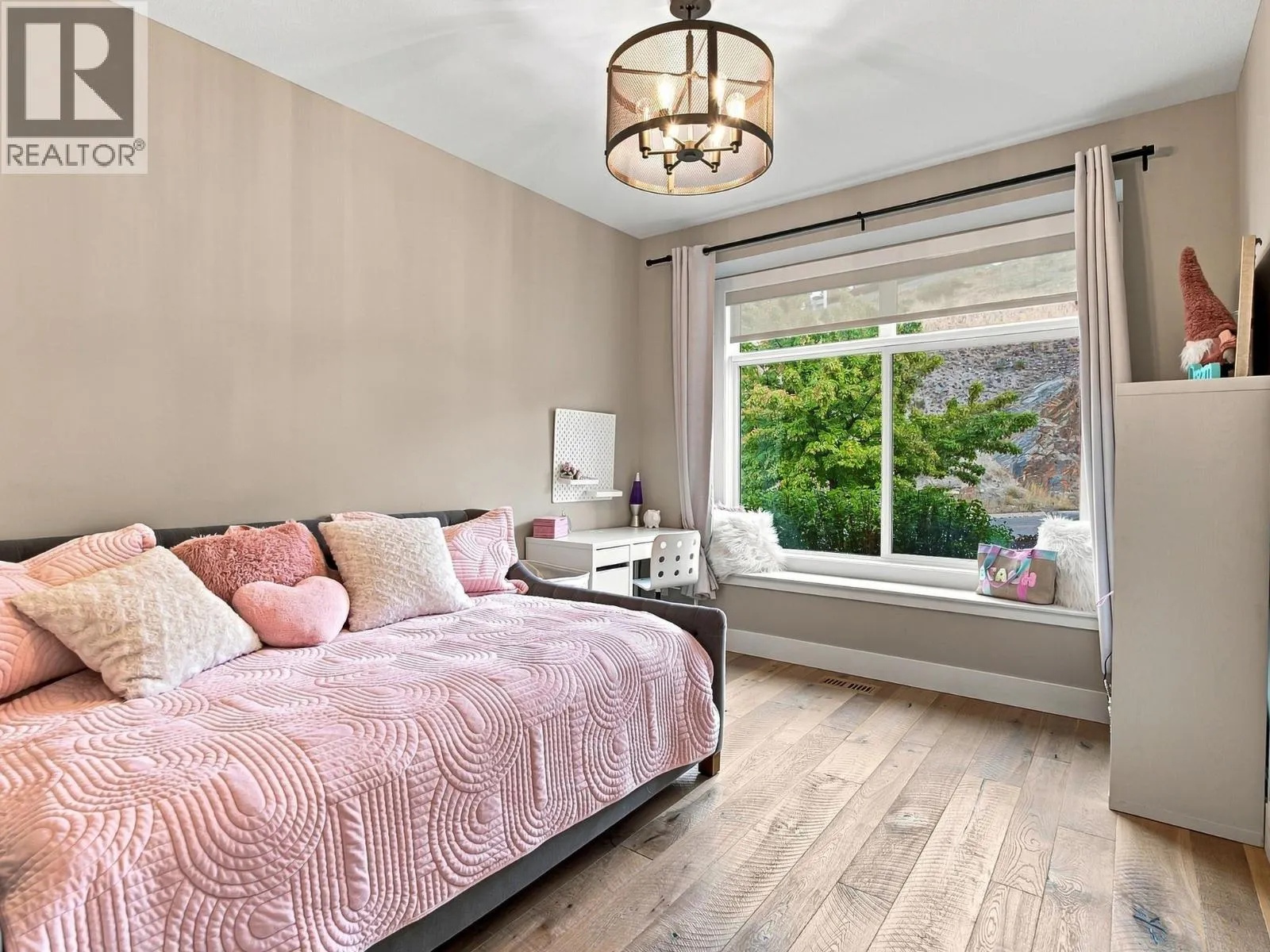 5590 Trestle Ridge Court