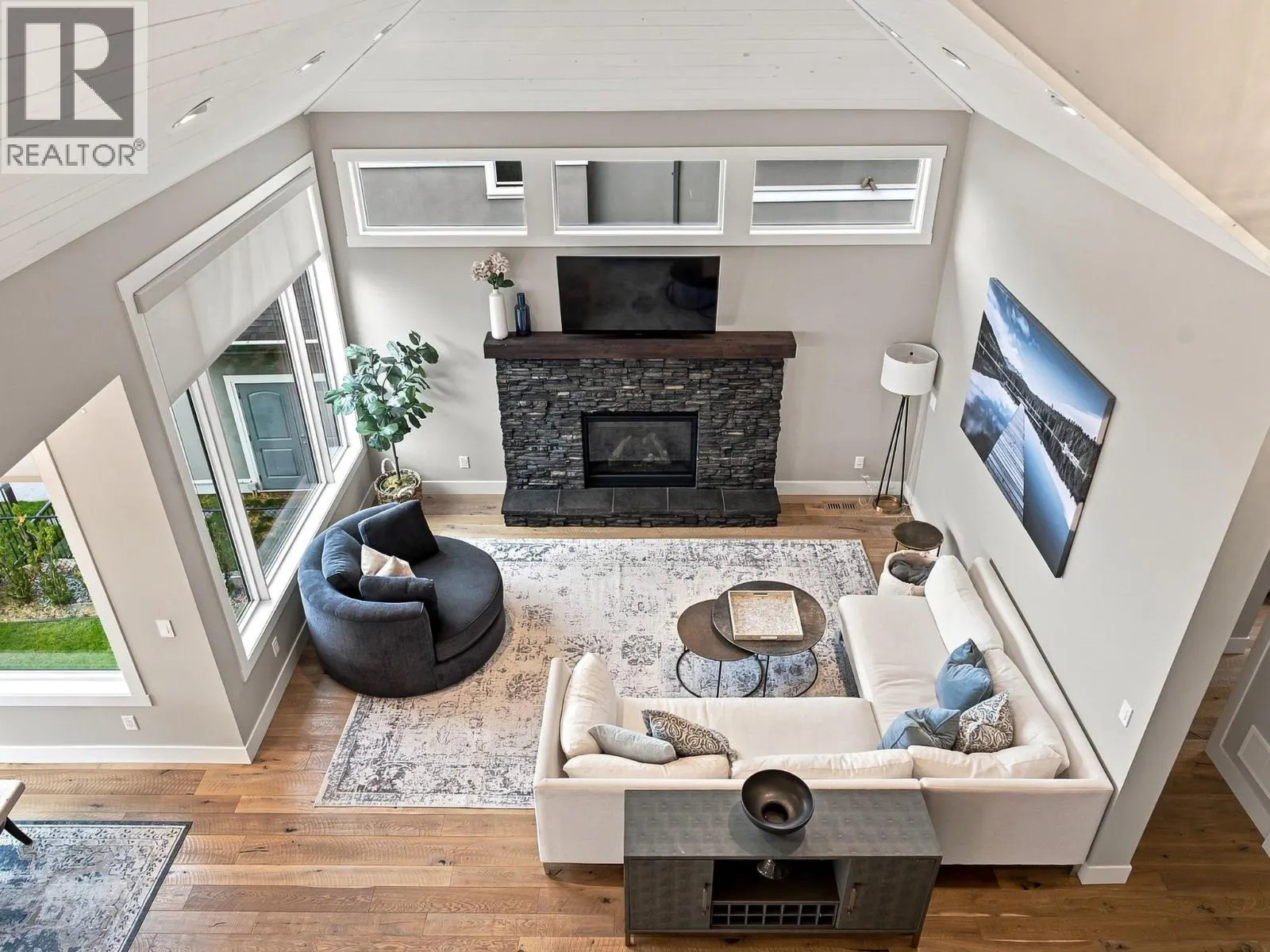 5590 Trestle Ridge Court