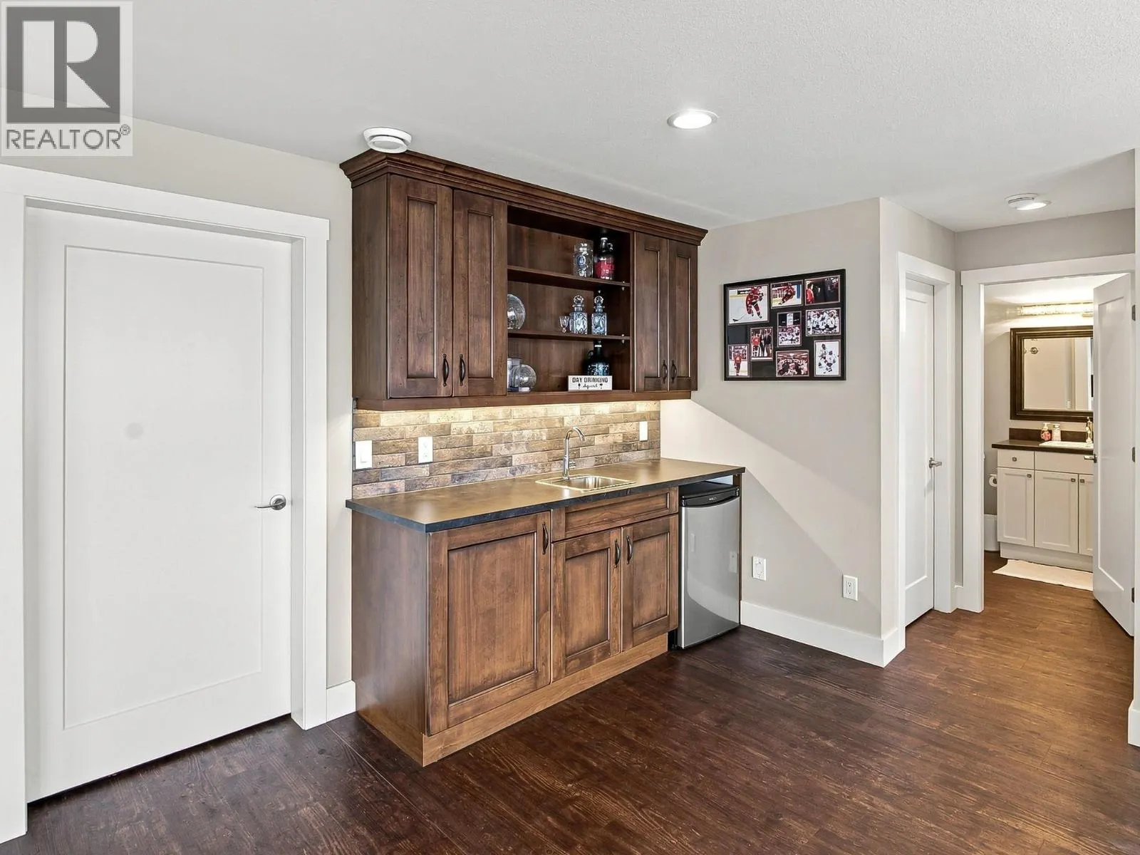 5590 Trestle Ridge Court