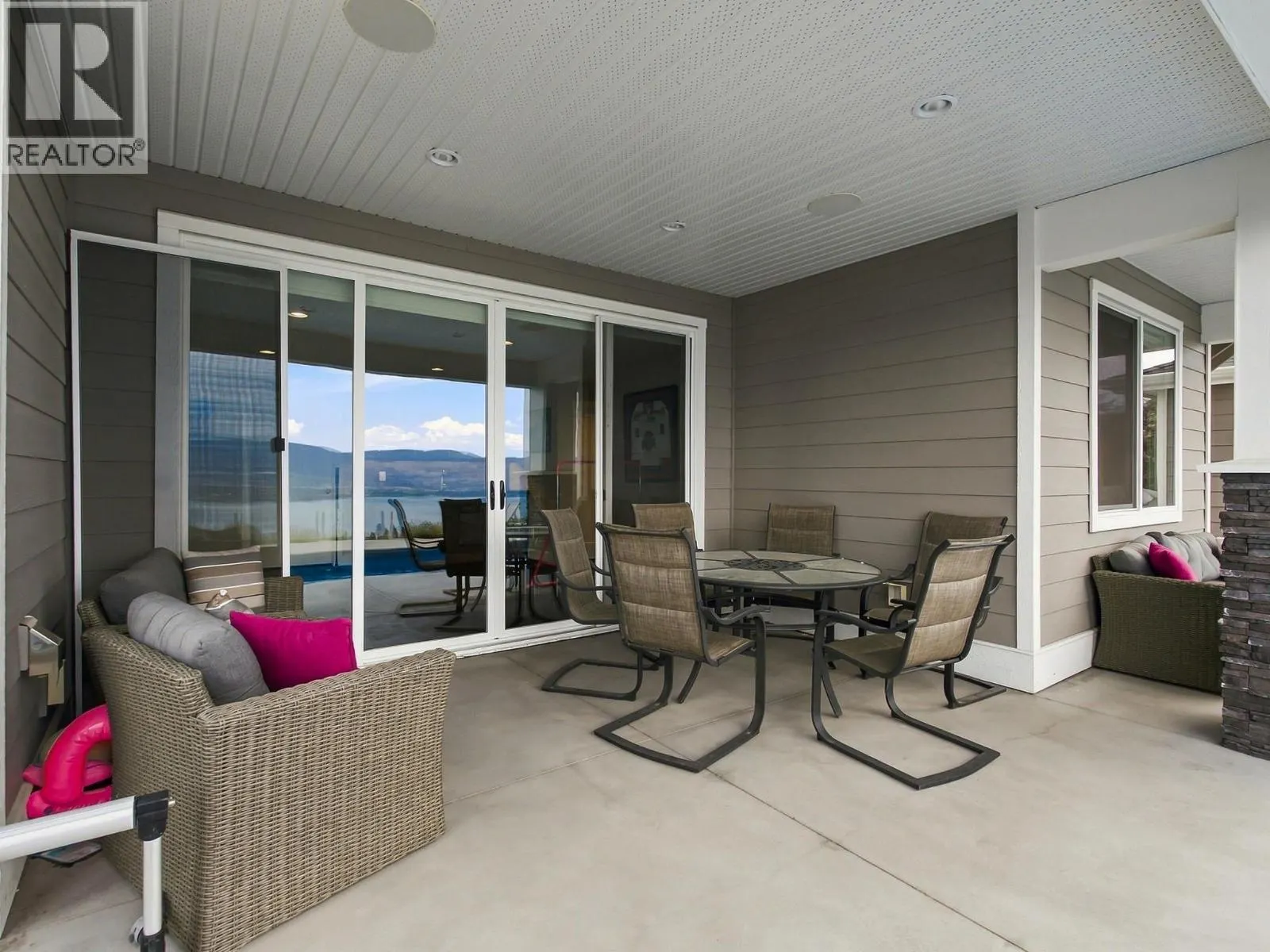 5590 Trestle Ridge Court