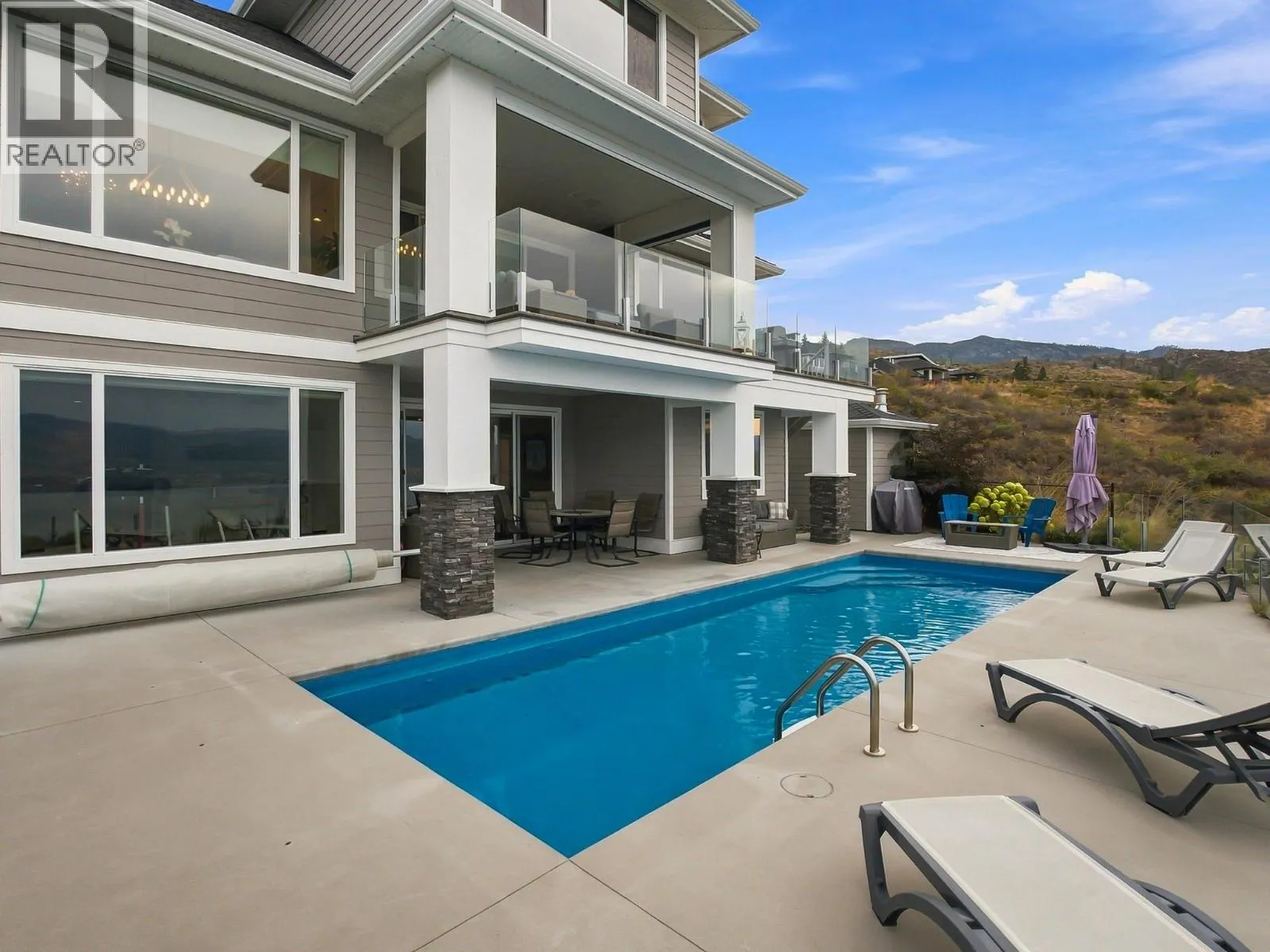 5590 Trestle Ridge Court