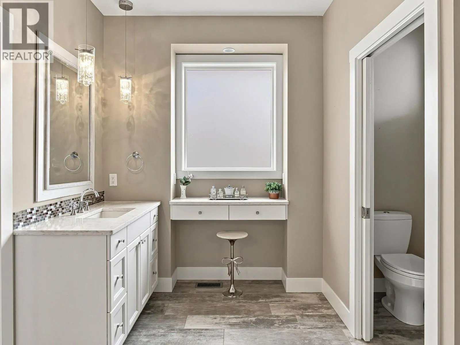 5590 Trestle Ridge Court