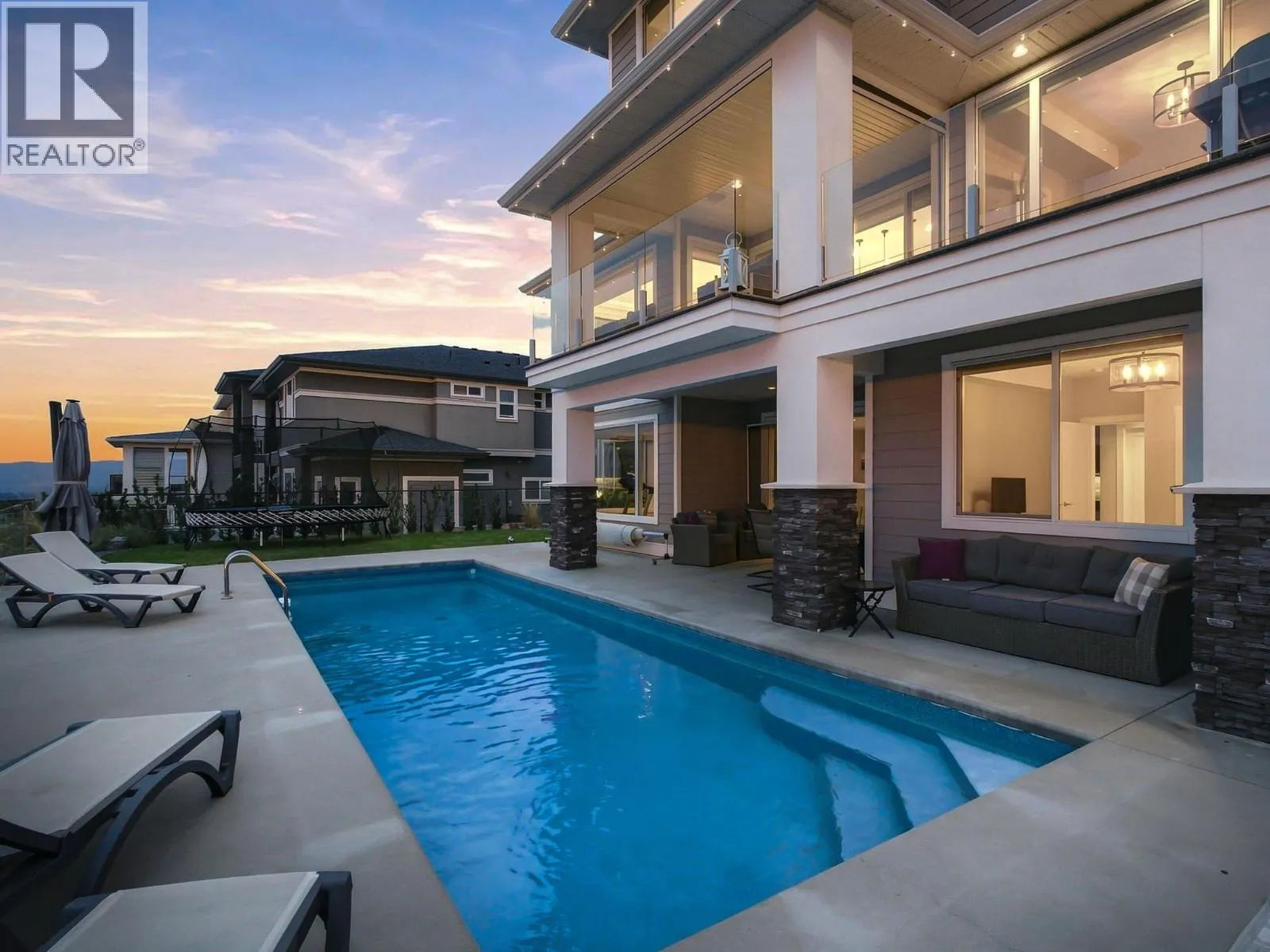5590 Trestle Ridge Court