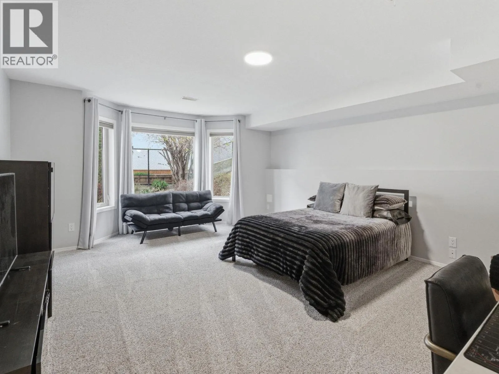 2100 Boucherie Road Unit# 8