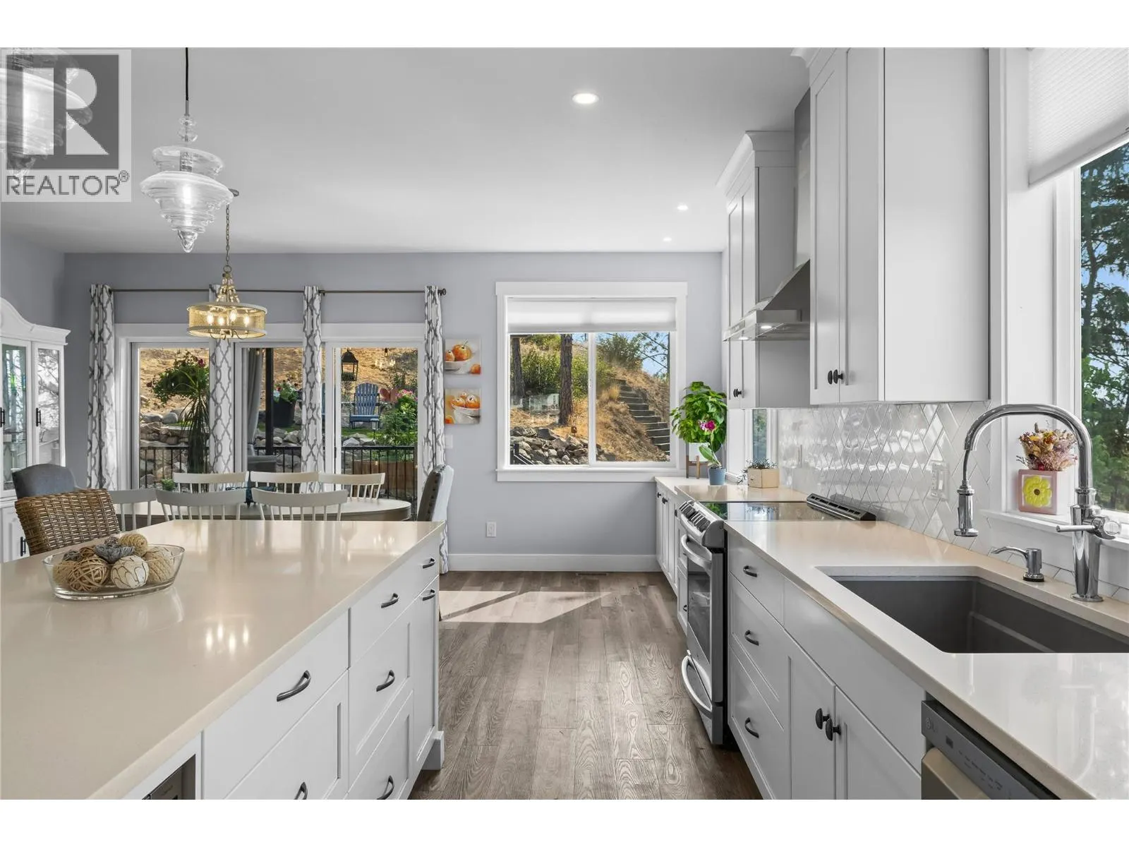 2180 Sunview Drive
