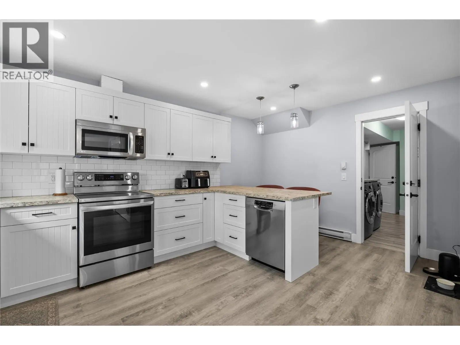 2180 Sunview Drive