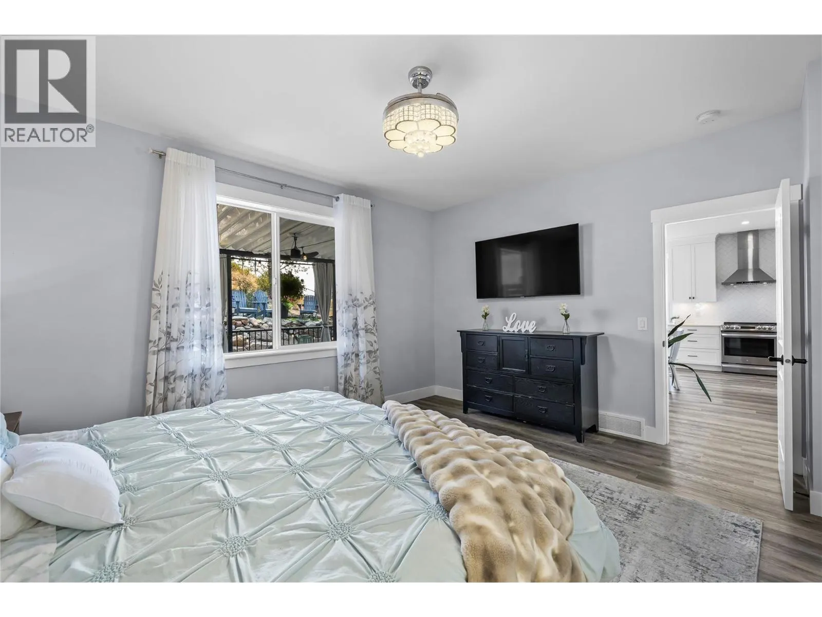 2180 Sunview Drive