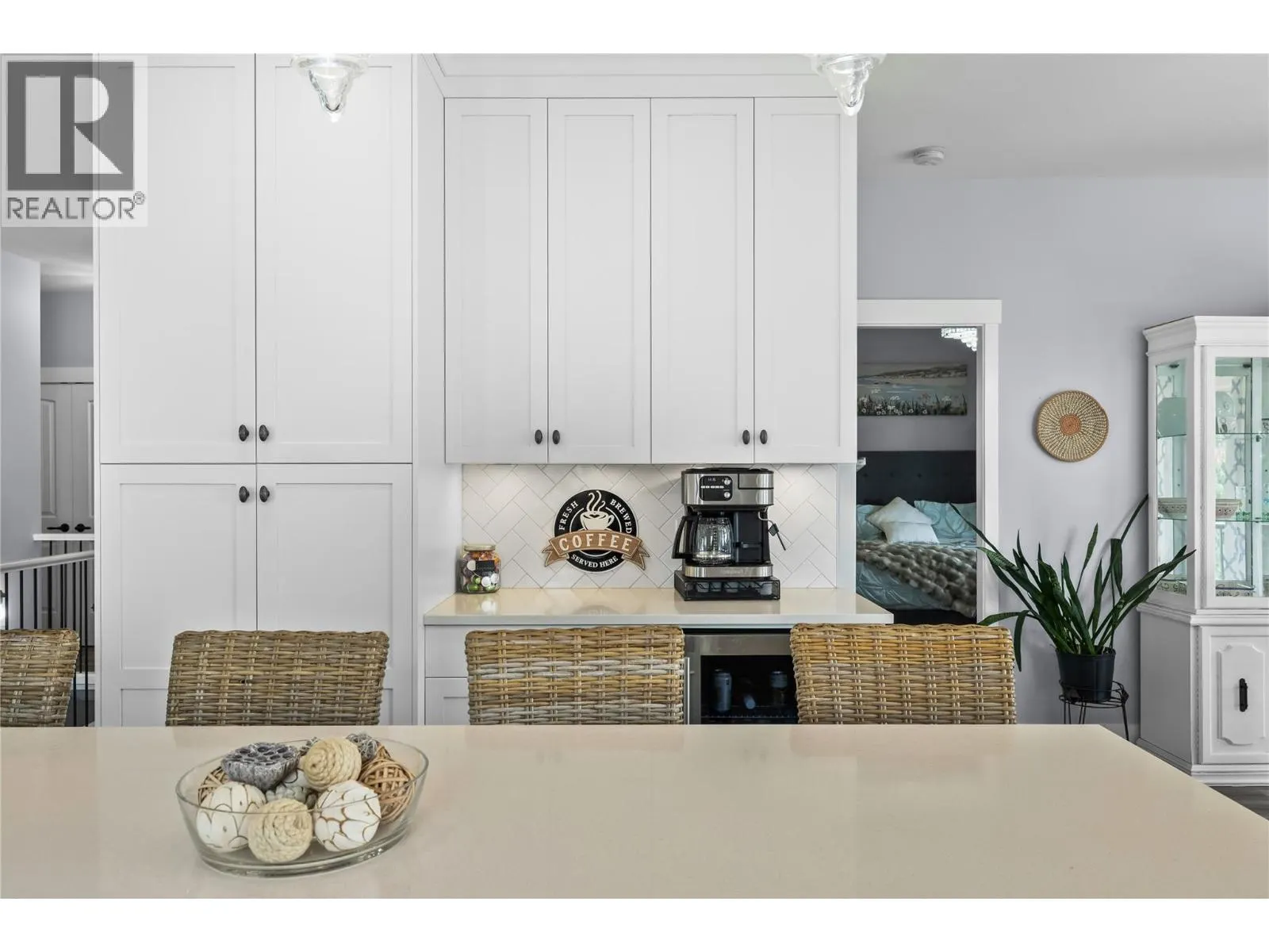 2180 Sunview Drive