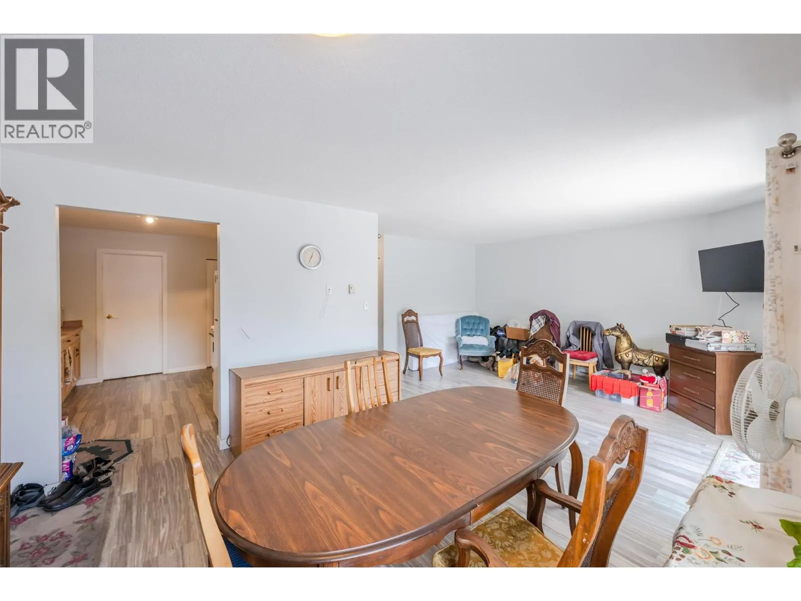 872 Fairview Road Unit# 103