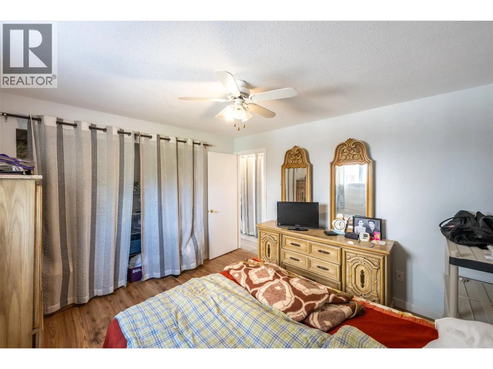872 Fairview Road Unit# 103