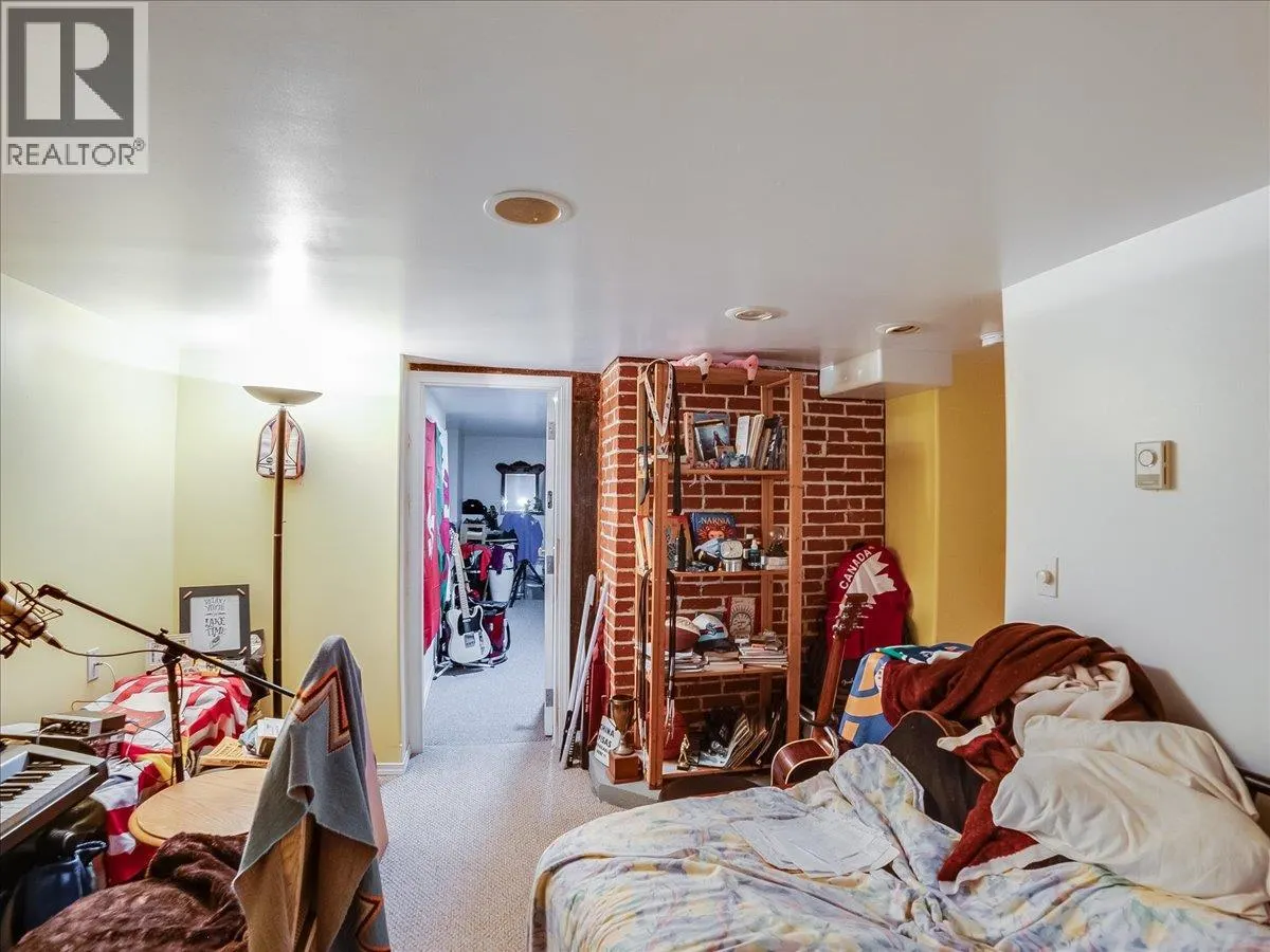 908 Fifth Street