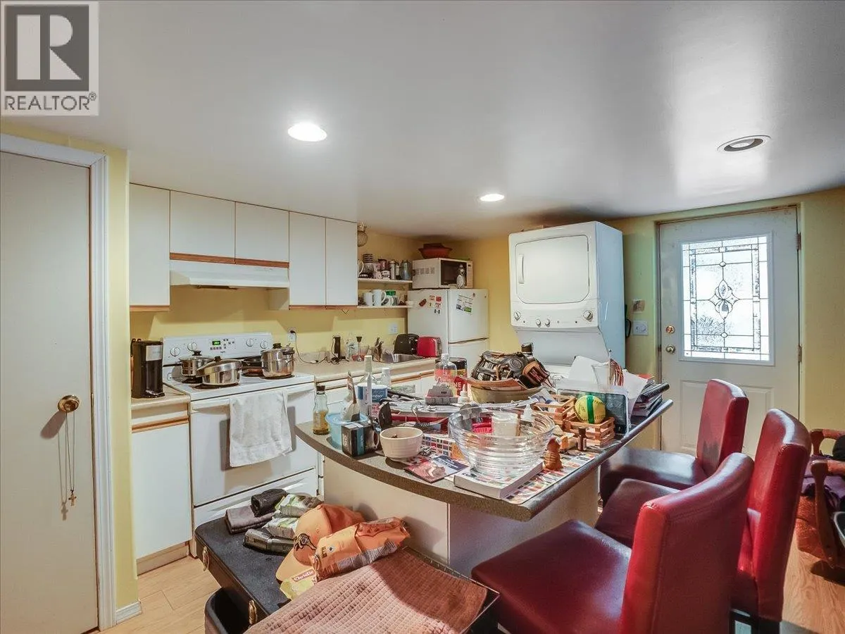 908 Fifth Street