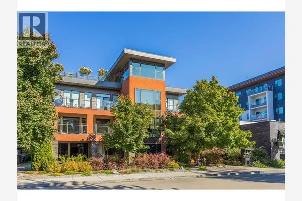 446 WEST Avenue Unit# 102