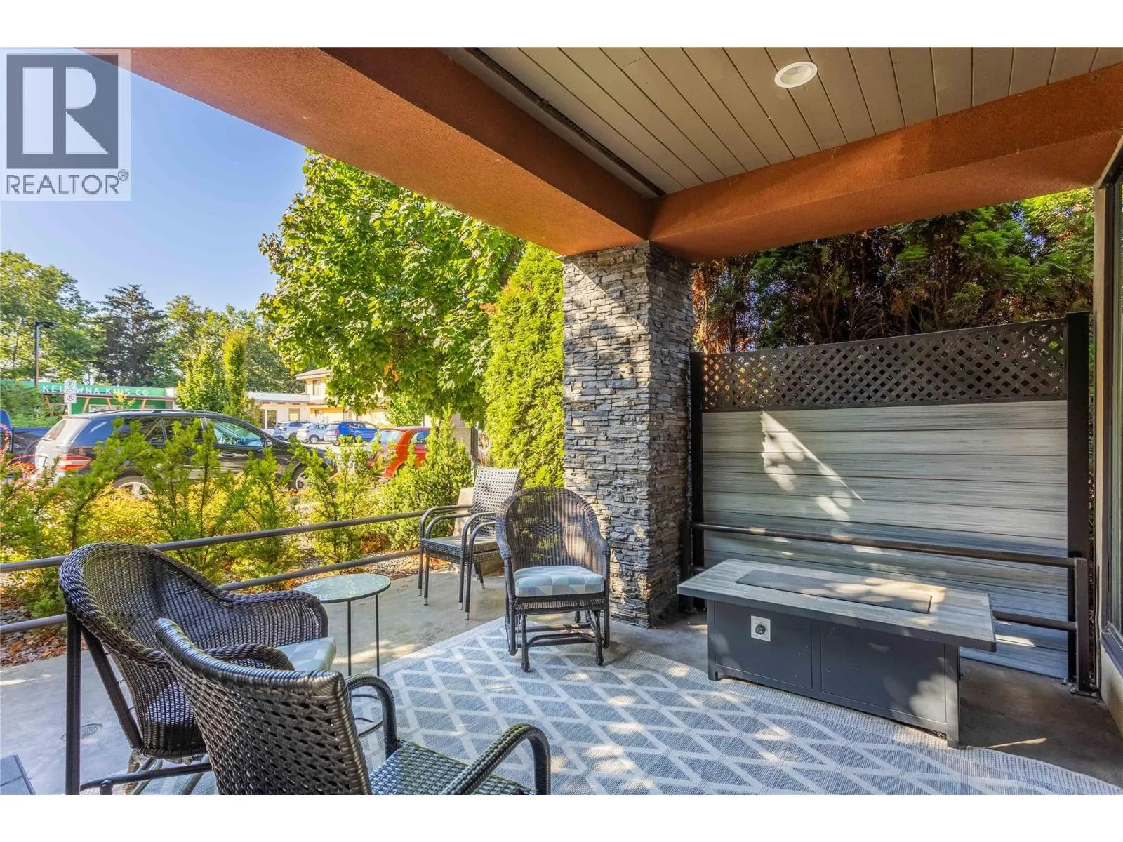 446 WEST Avenue Unit# 102