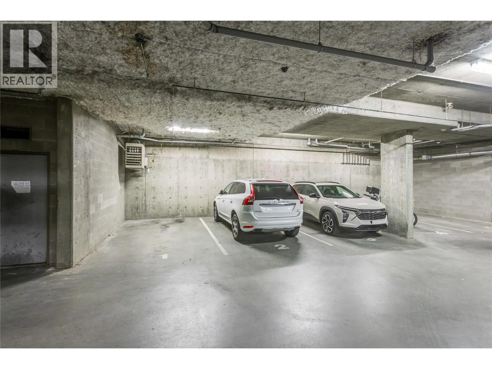 446 WEST Avenue Unit# 102