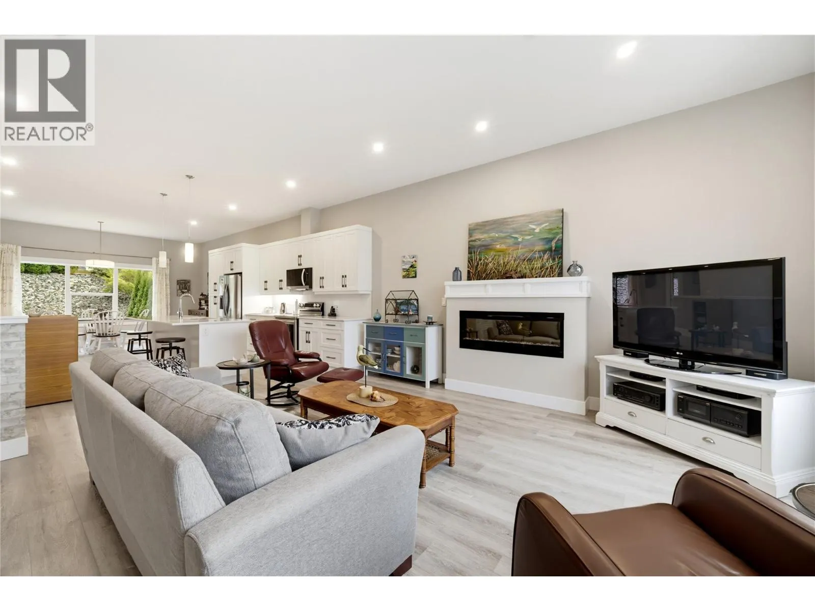 2810 15 Avenue NE Unit# 9
