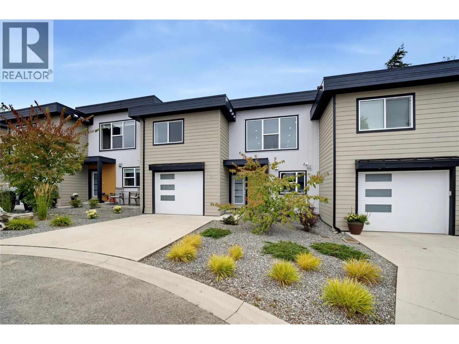 2810 15 Avenue NE Unit# 9