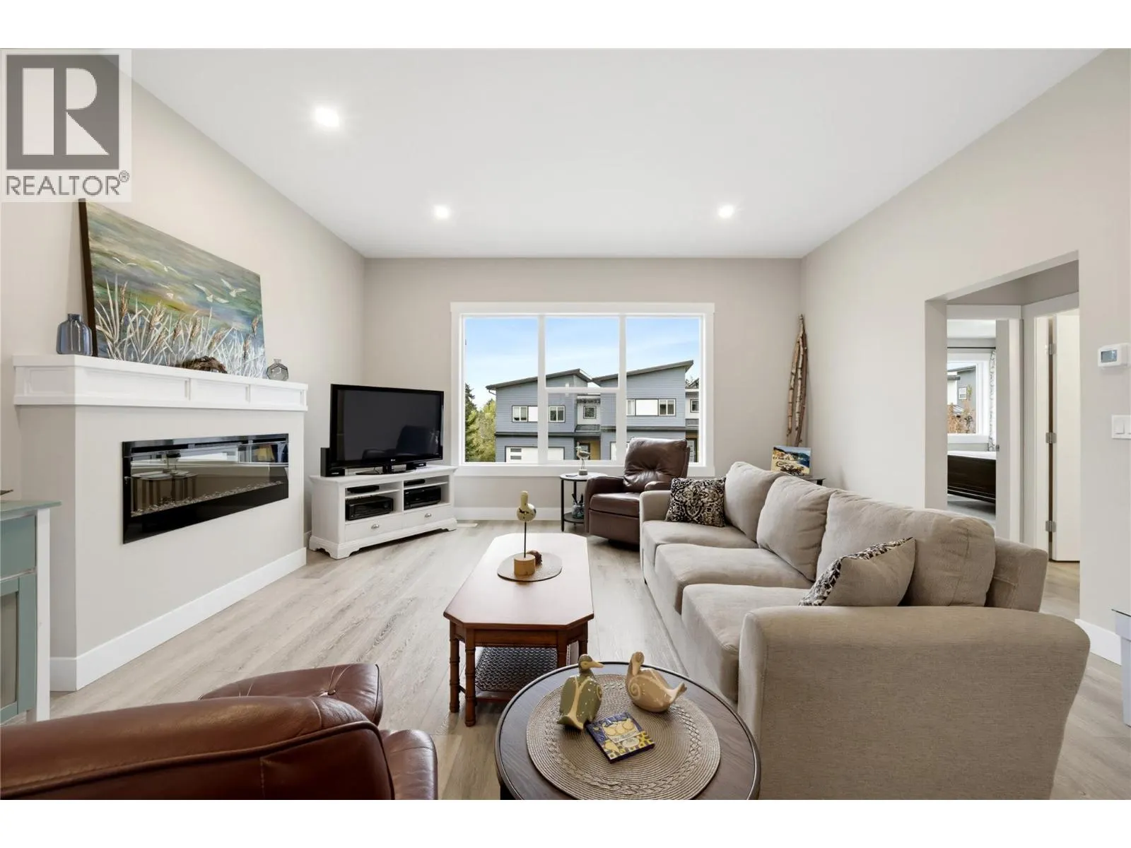 2810 15 Avenue NE Unit# 9