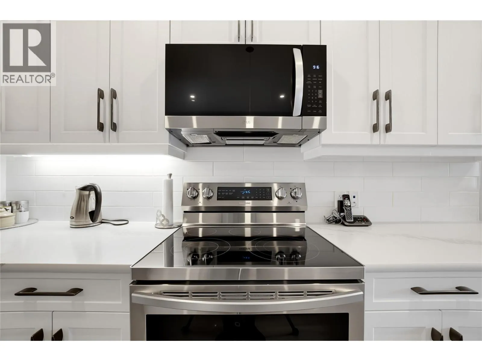2810 15 Avenue NE Unit# 9