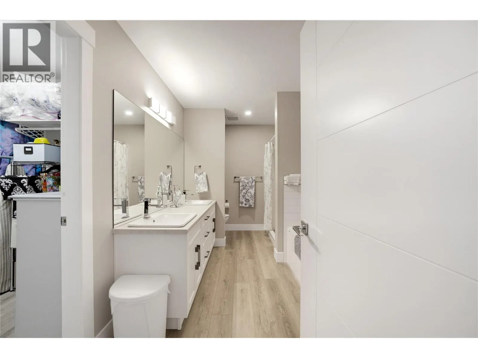 2810 15 Avenue NE Unit# 9