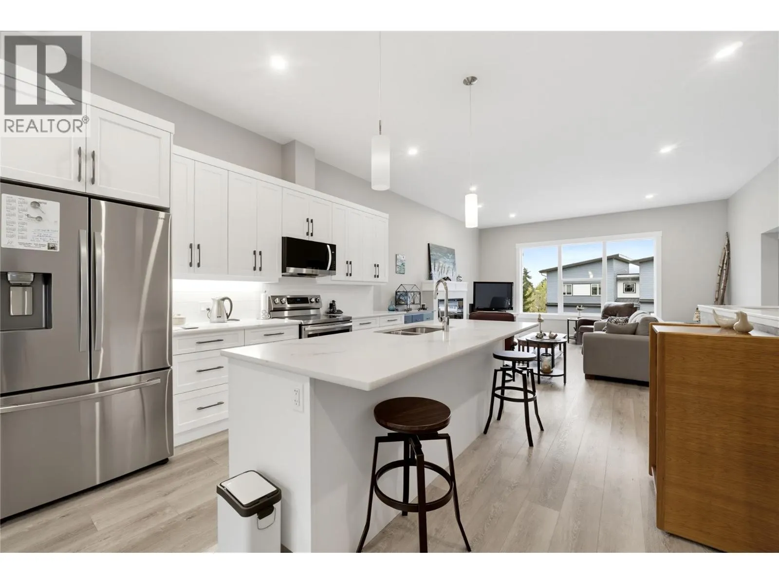 2810 15 Avenue NE Unit# 9