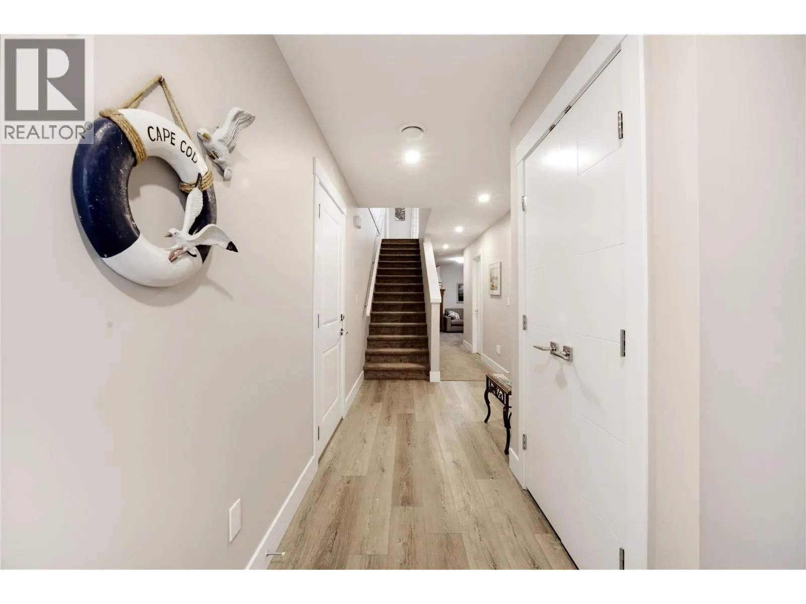 2810 15 Avenue NE Unit# 9