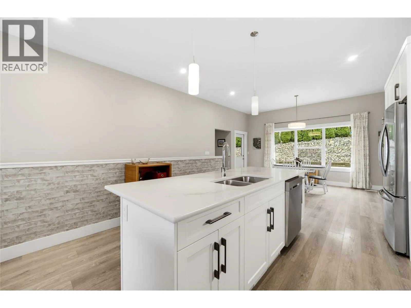 2810 15 Avenue NE Unit# 9