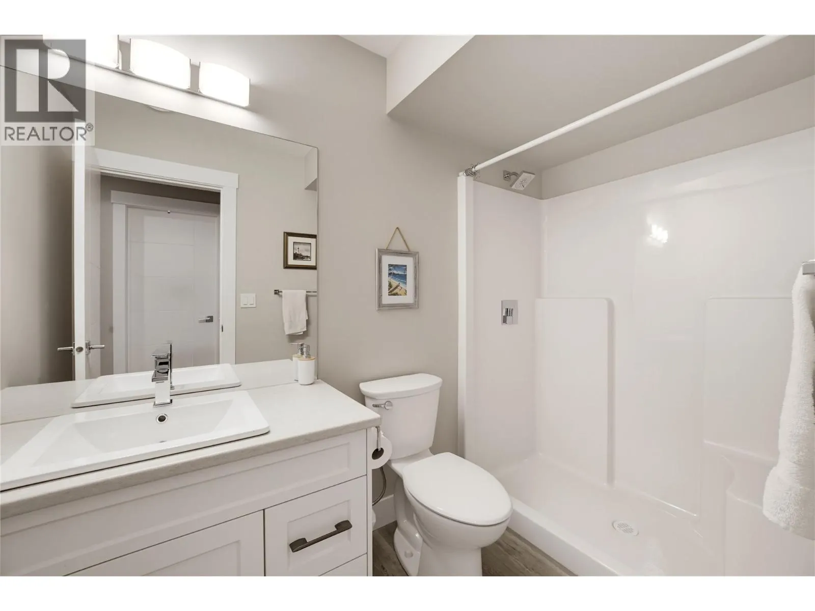 2810 15 Avenue NE Unit# 9