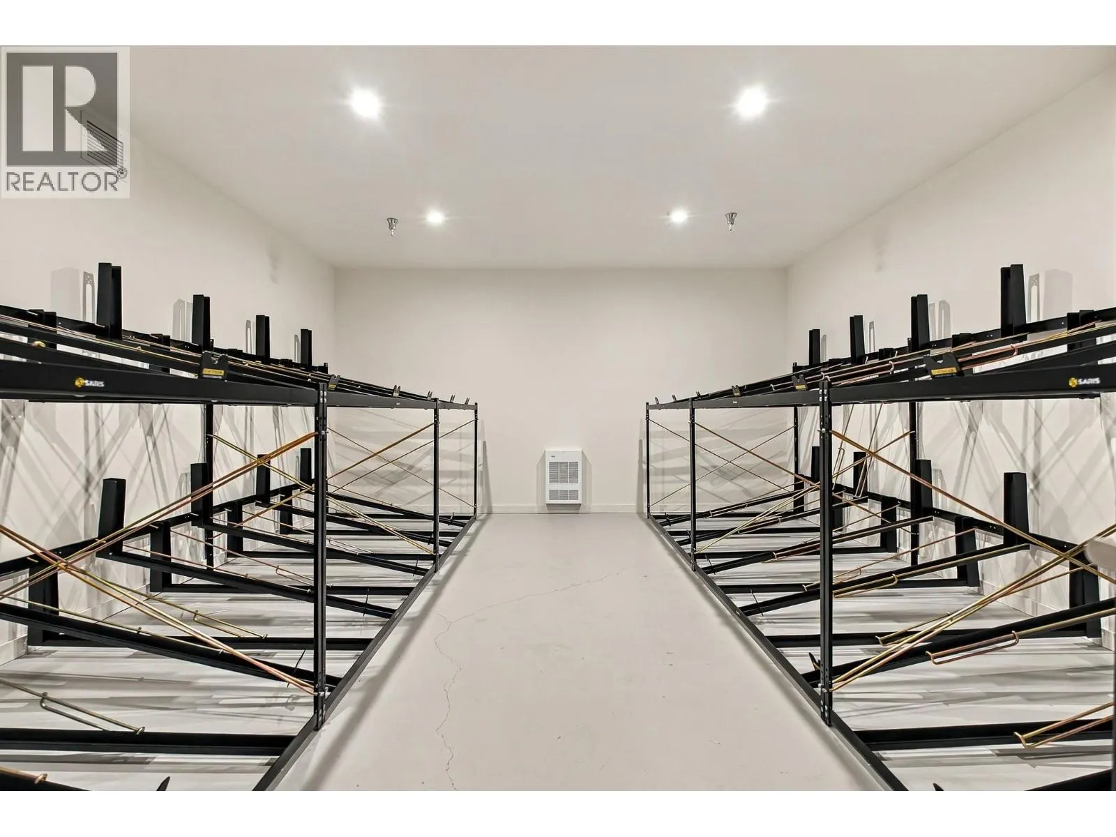 1280 Sutherland Avenue Unit# 515