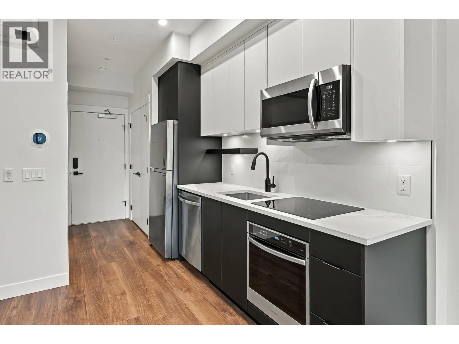 1280 Sutherland Avenue Unit# 515