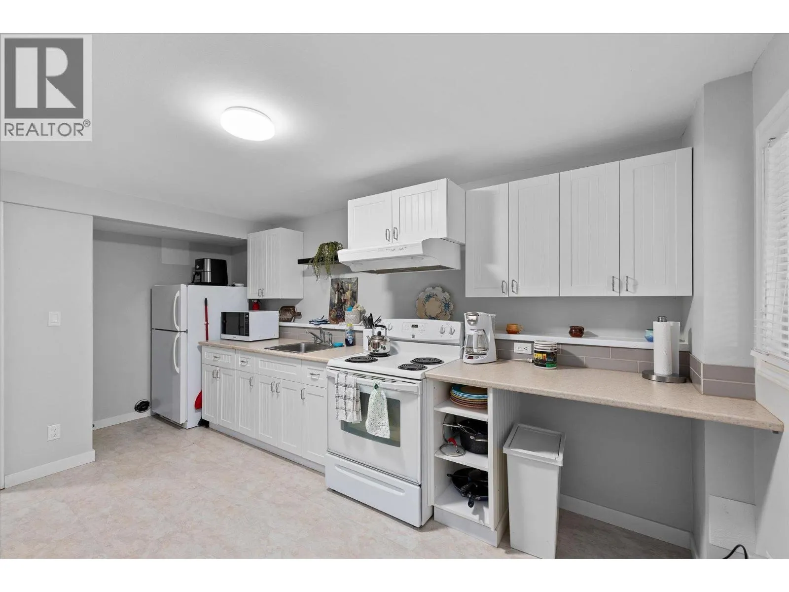 2684 Alhambra Drive