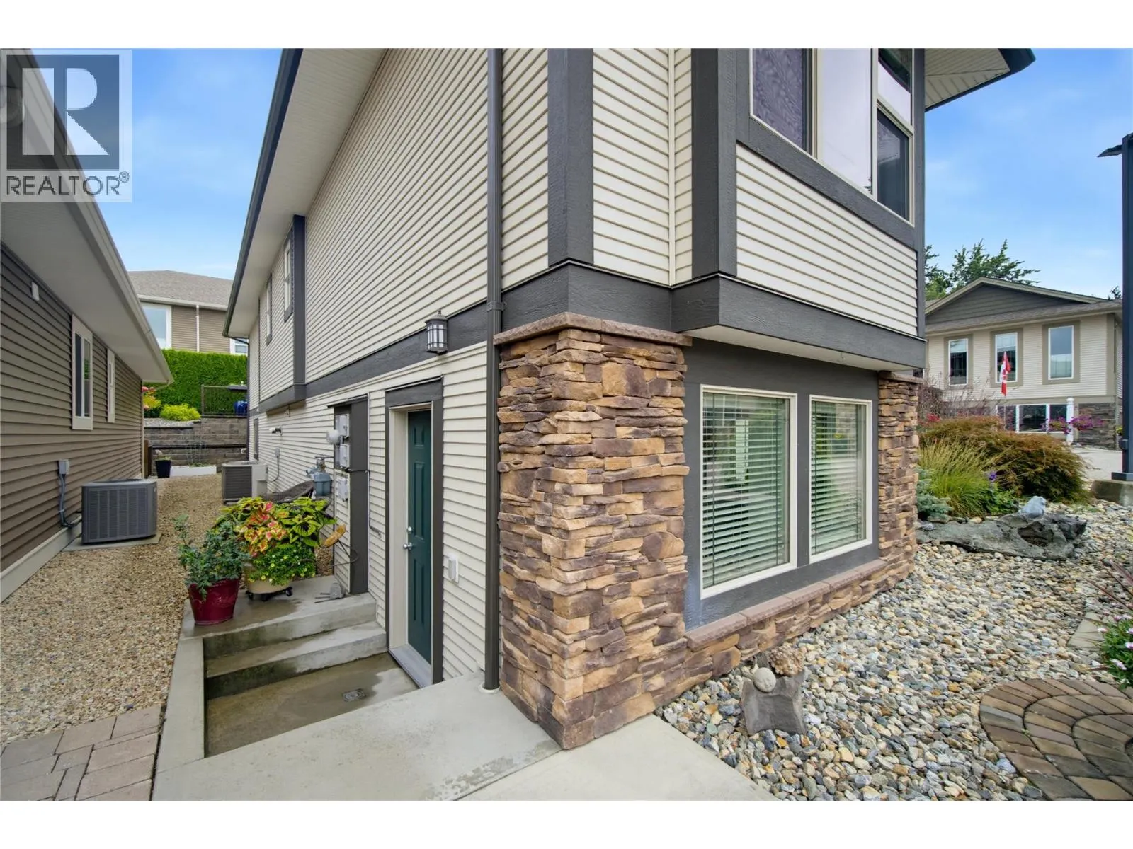 2850 7th Avenue NE Unit# 8