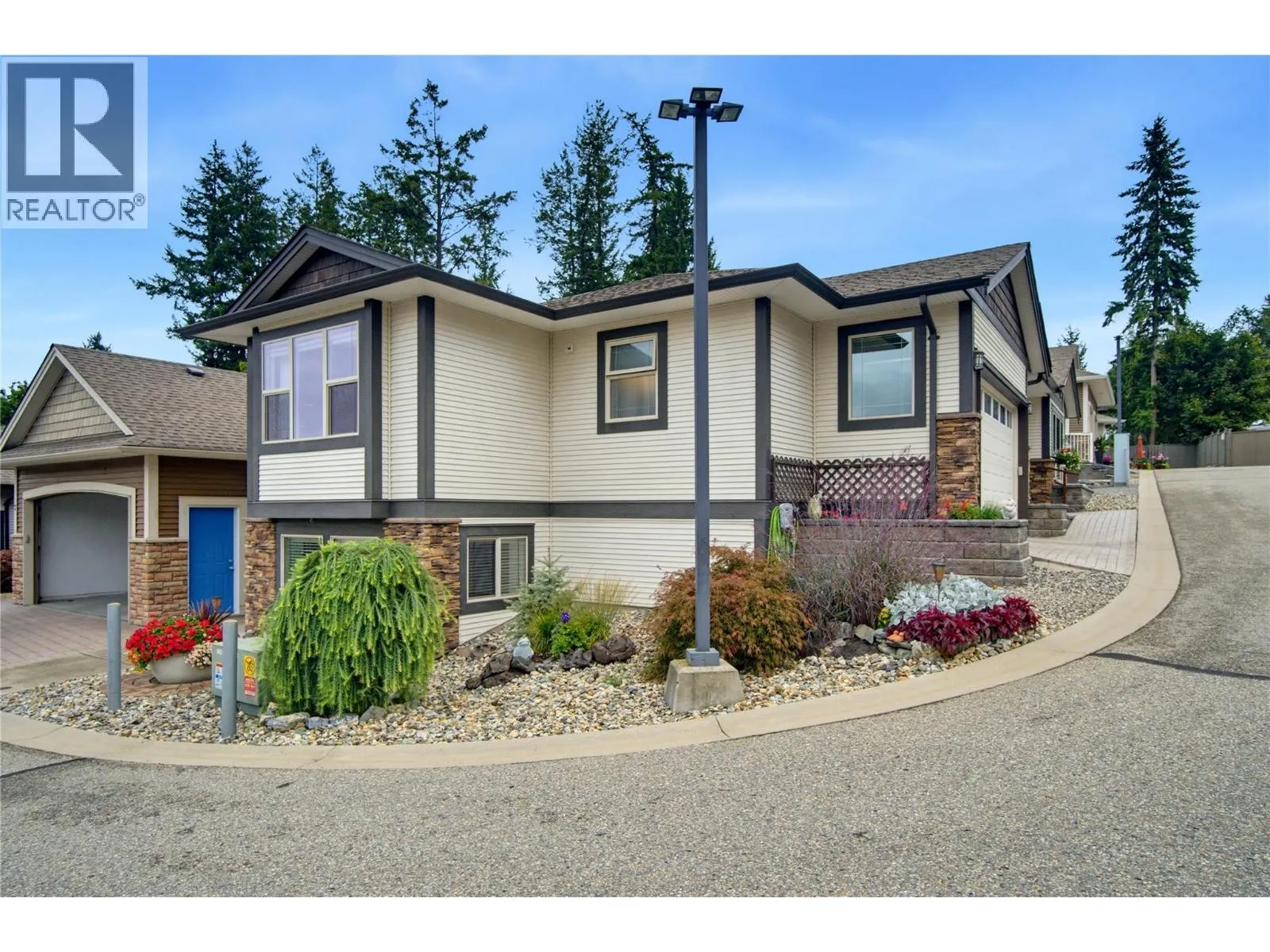 2850 7th Avenue NE Unit# 8