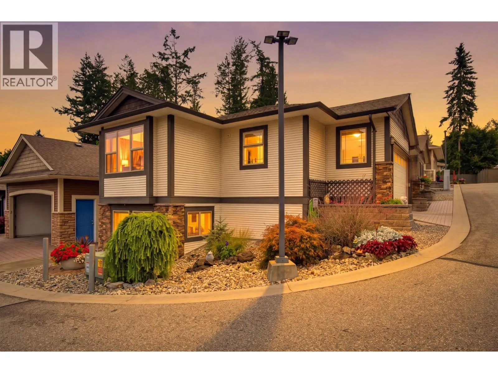 2850 7th Avenue NE Unit# 8